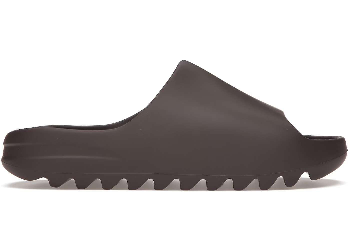 adidas Yeezy Slide Soot - Size 4 - YEEZY